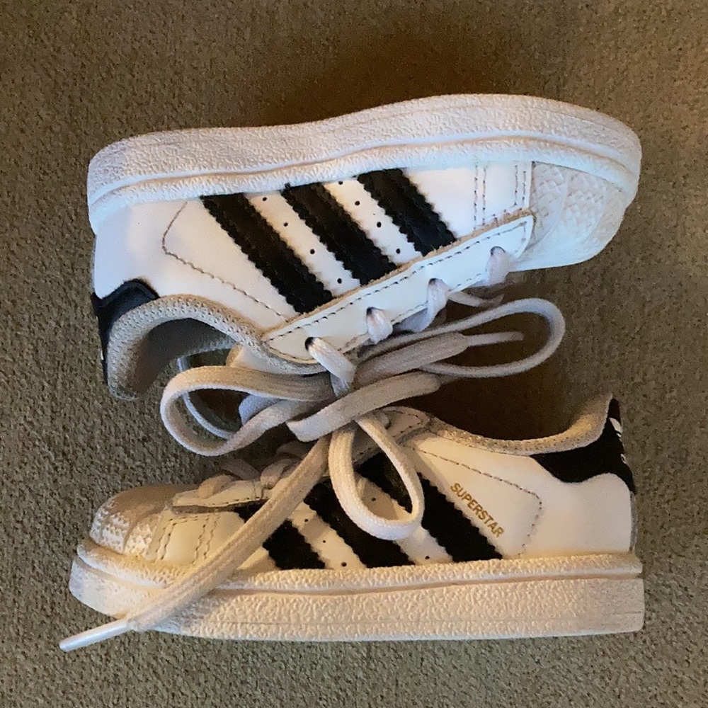 ADIDAS Superstar Baby Sneakers Size 4